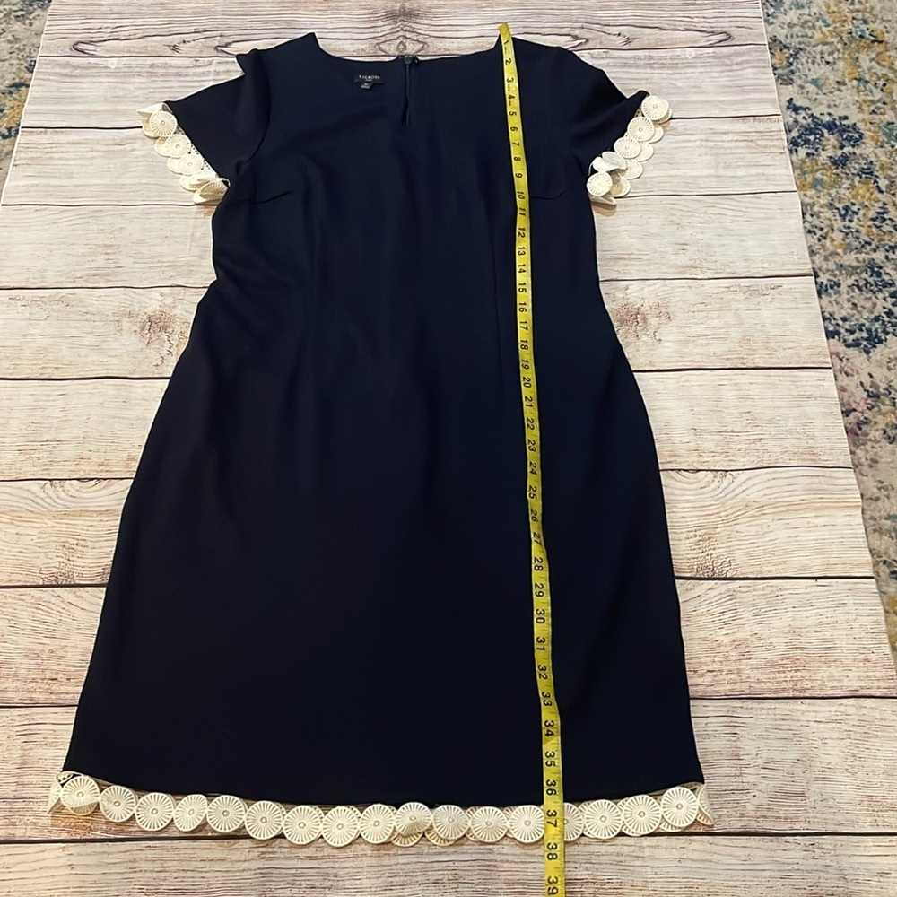 Talbots Navy Blue Scallop Eyelet Trim Dress Size 8P Career Office Classic - Picture 6 of 12